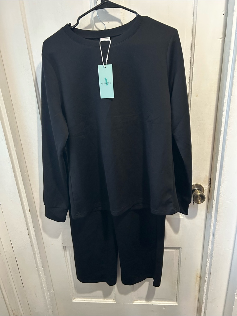Black Long-Sleeve Top and Matching Shorts Set new with tag - Picture 2 of 4